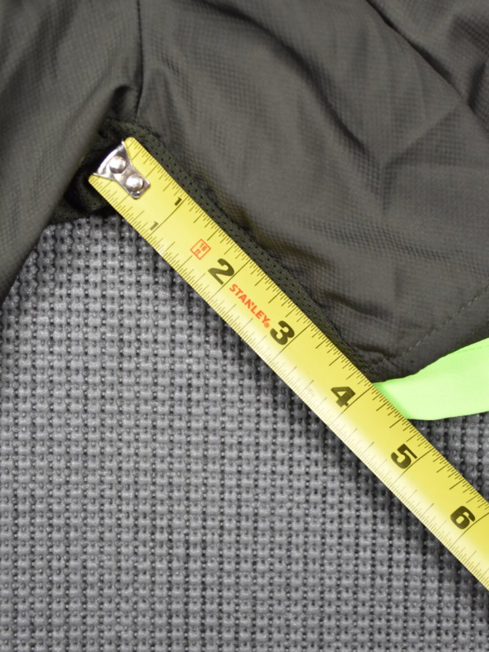 Nike Dri-FIT 2-in-1 Black Green Running Gym Yoga Shorts Womens Medium - Picture 10 of 12